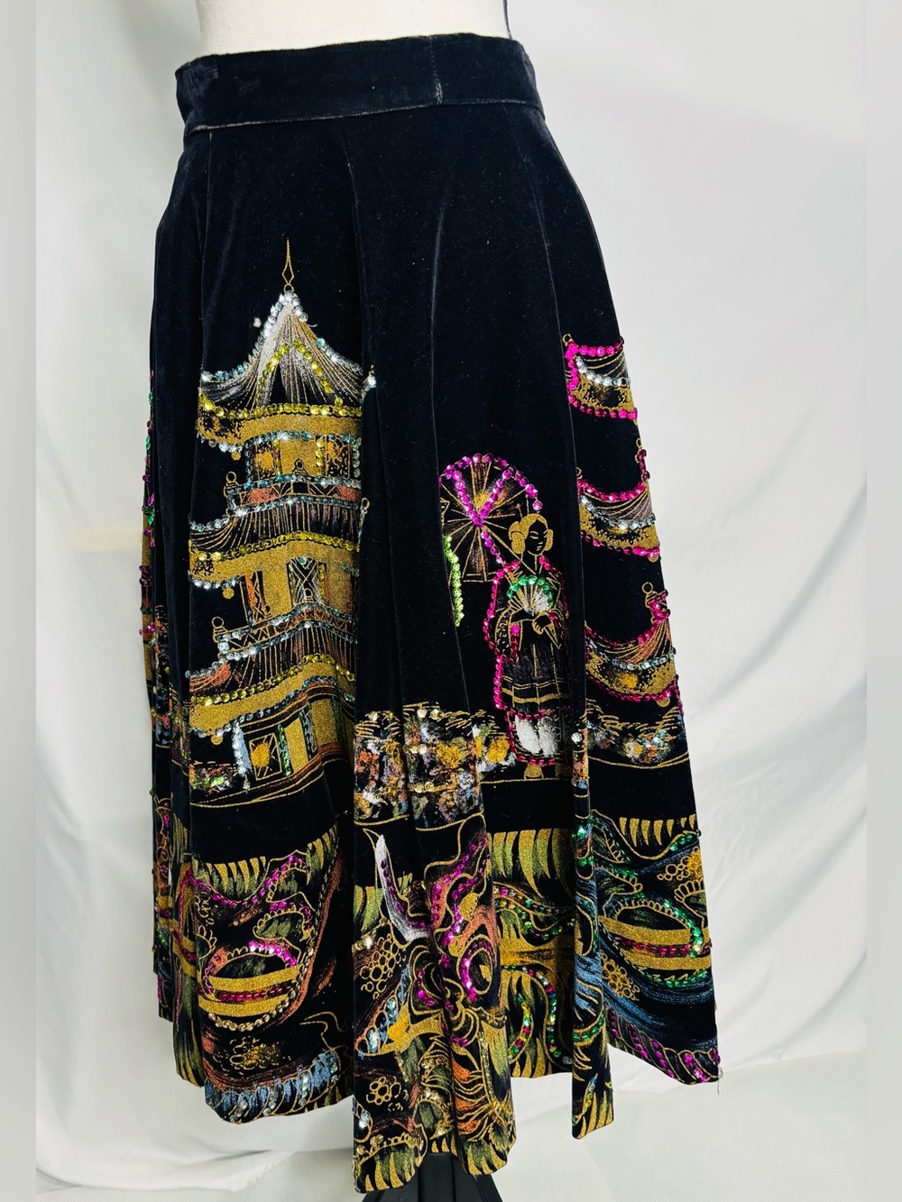 Vintage 1950s Hand Painted Velvet Sequined Mexican Skirt with  Oriental Theme